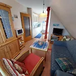 Luetje Stuuv - Sued-balkon Und Deichnaehe Apartmán *