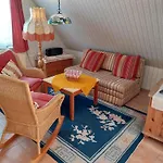 Luetje Stuuv - Sued-balkon Und Deichnaehe * Krummhörn