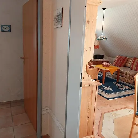 Luetje Stuuv - Sued-balkon Und Deichnaehe Apartmán