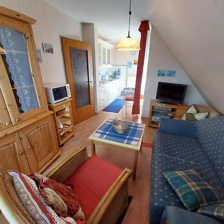 Luetje Stuuv - Sued-balkon Und Deichnaehe Apartmán *