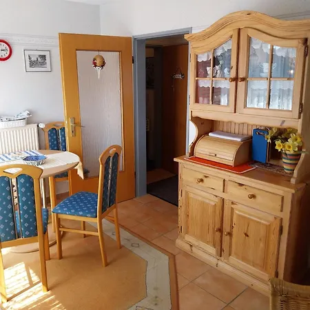 Luetje Stuuv - Sued-balkon Und Deichnaehe Apartmán *